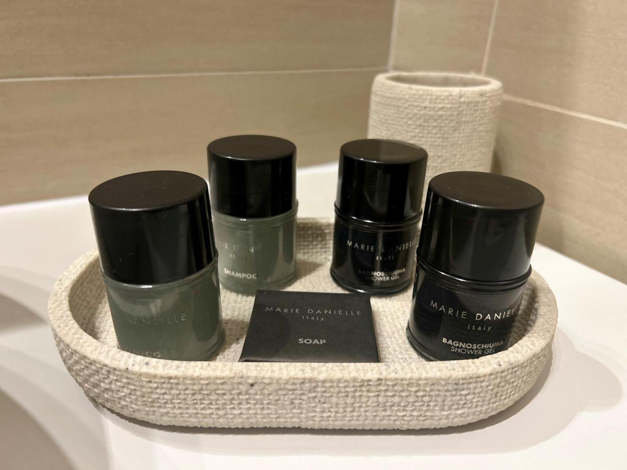 Fifty Eight Suite Milan Center Εξωτερικό φωτογραφία